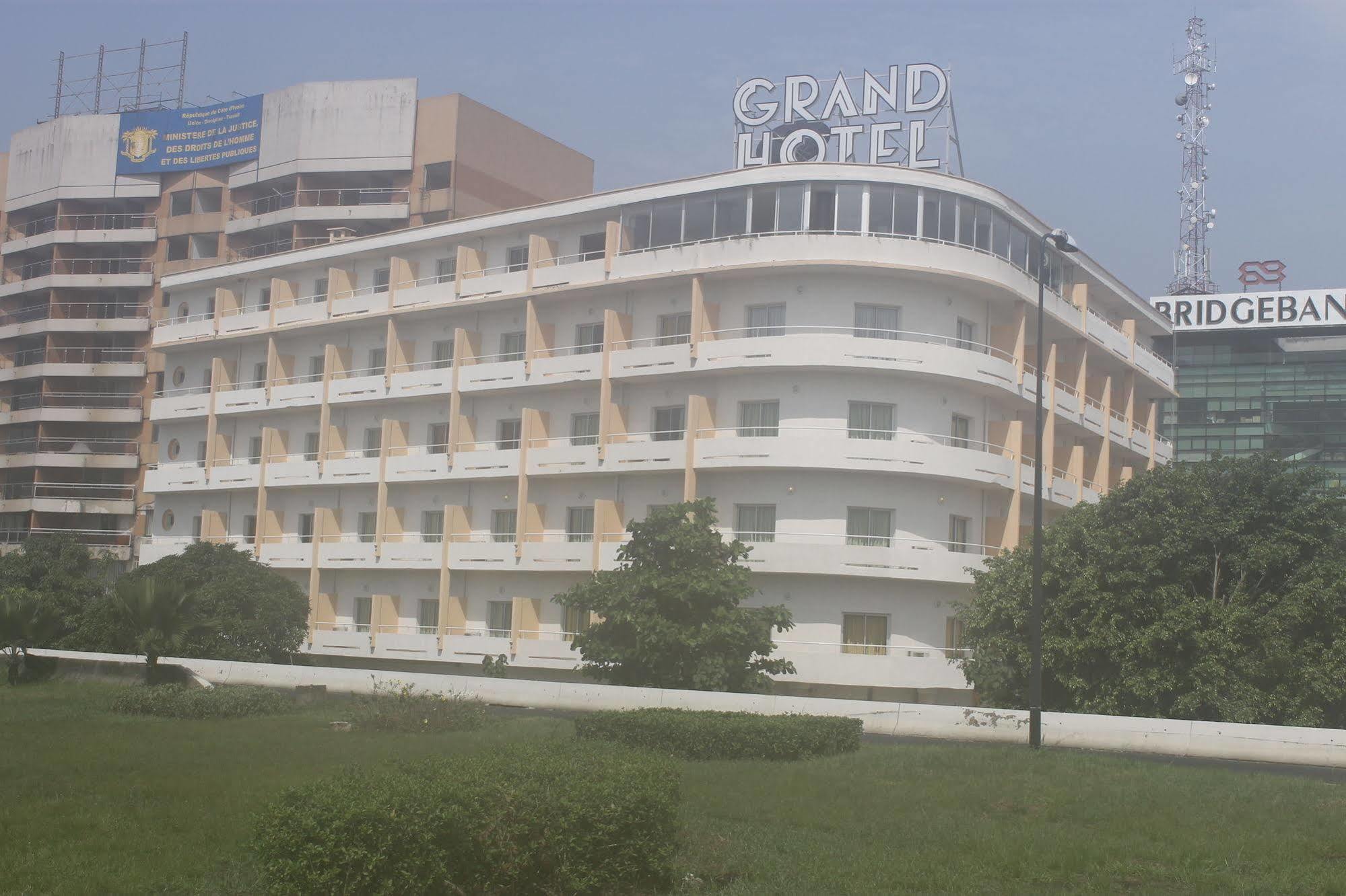 Le Grand Hotel D'아비장 외부 사진